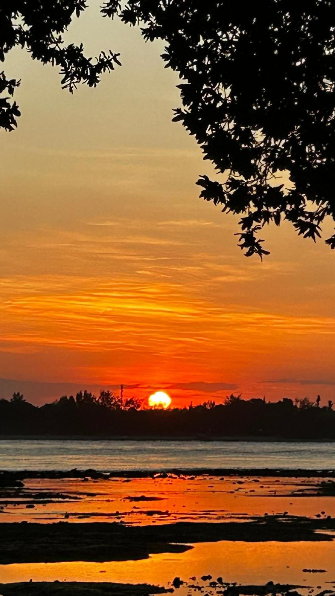 Meno Suites Gili Meno Eksteriør billede