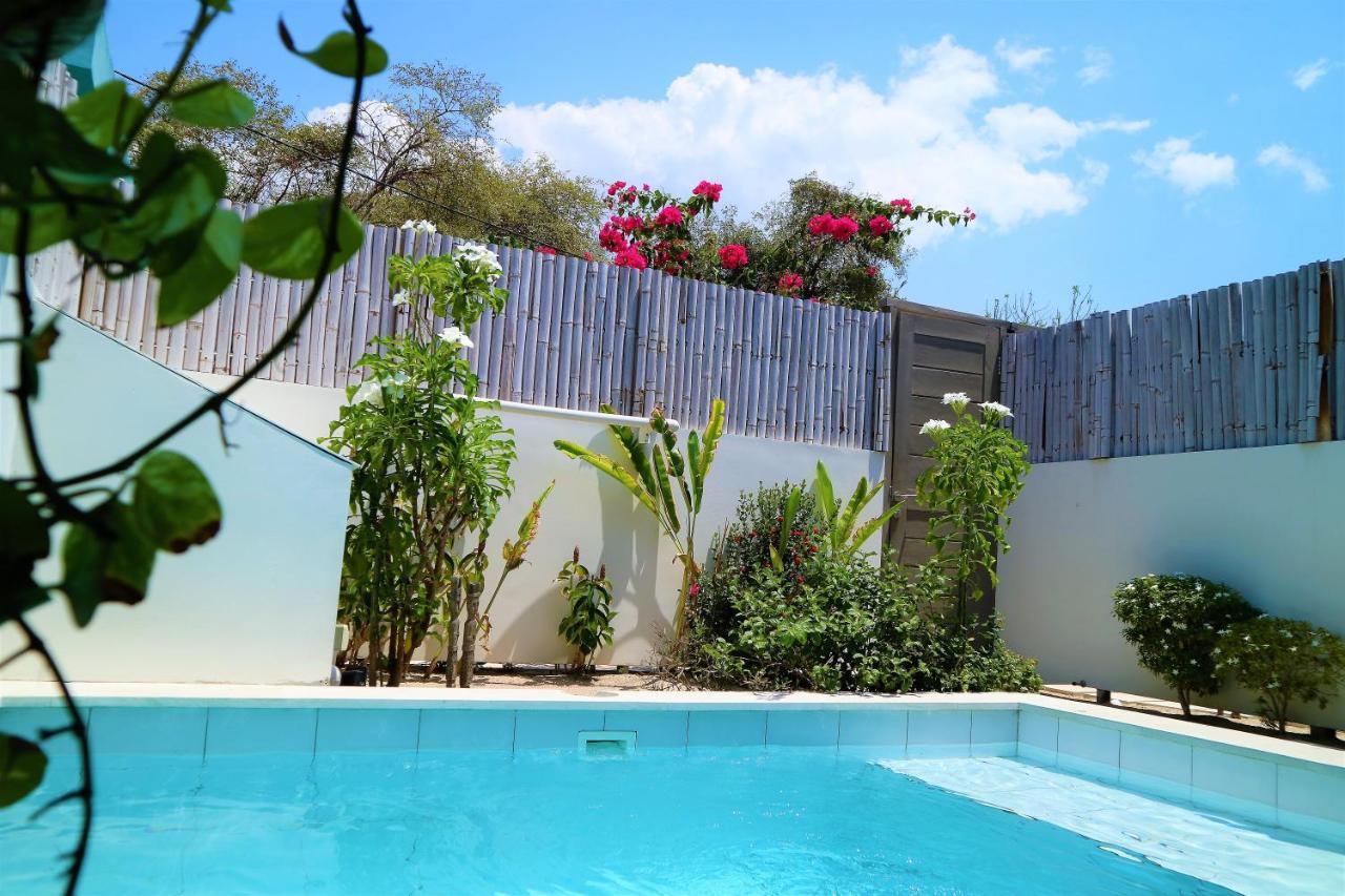Meno Suites Gili Meno Eksteriør billede